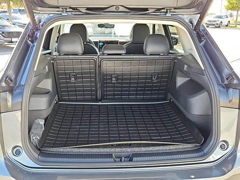 New 2026 Volkswagen Tiguan SE image 6