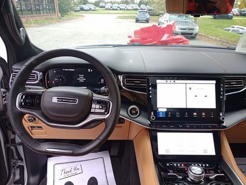 Used 2023 Jeep Grand Wagoneer L Series III w/ Rear Seat Video Group 1 image 33