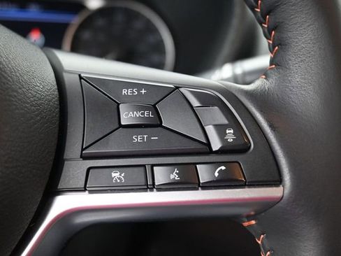 Used 2023 Nissan Sentra SR w/ SR Premium Package image 16