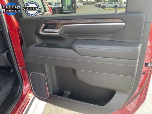 Used 2025 GMC Sierra 2500 SLT w/ SLT Premium Package image 25