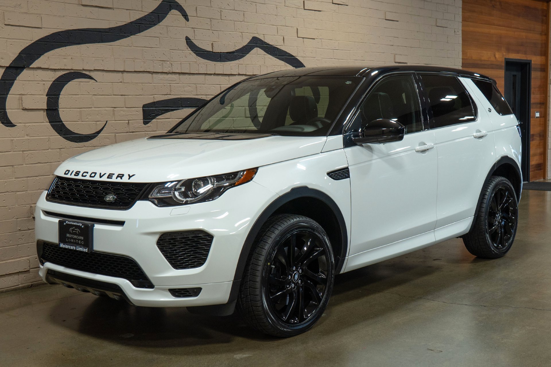 Used 2019 Land Rover Discovery Sport HSE Luxury AWD/4WD image 8