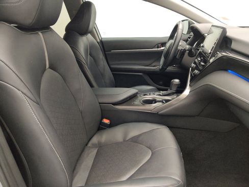 Used 2021 Toyota Camry XSE FWD image 21