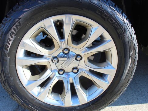 Used 2015 RAM 1500 Laramie Longhorn w/ Convenience Group image 38