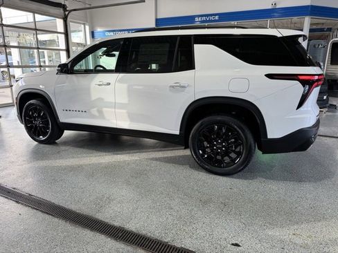New 2026 Chevrolet Traverse LT image 5