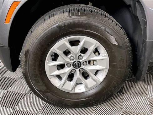 Used 2024 Nissan Frontier SV w/ Technology Package RWD image 10