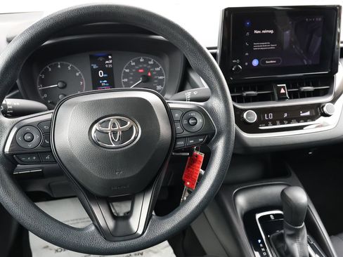 Used 2024 Toyota Corolla LE FWD image 15