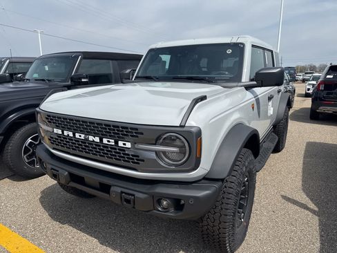 New 2026 Ford Bronco Badlands AWD/4WD image 1