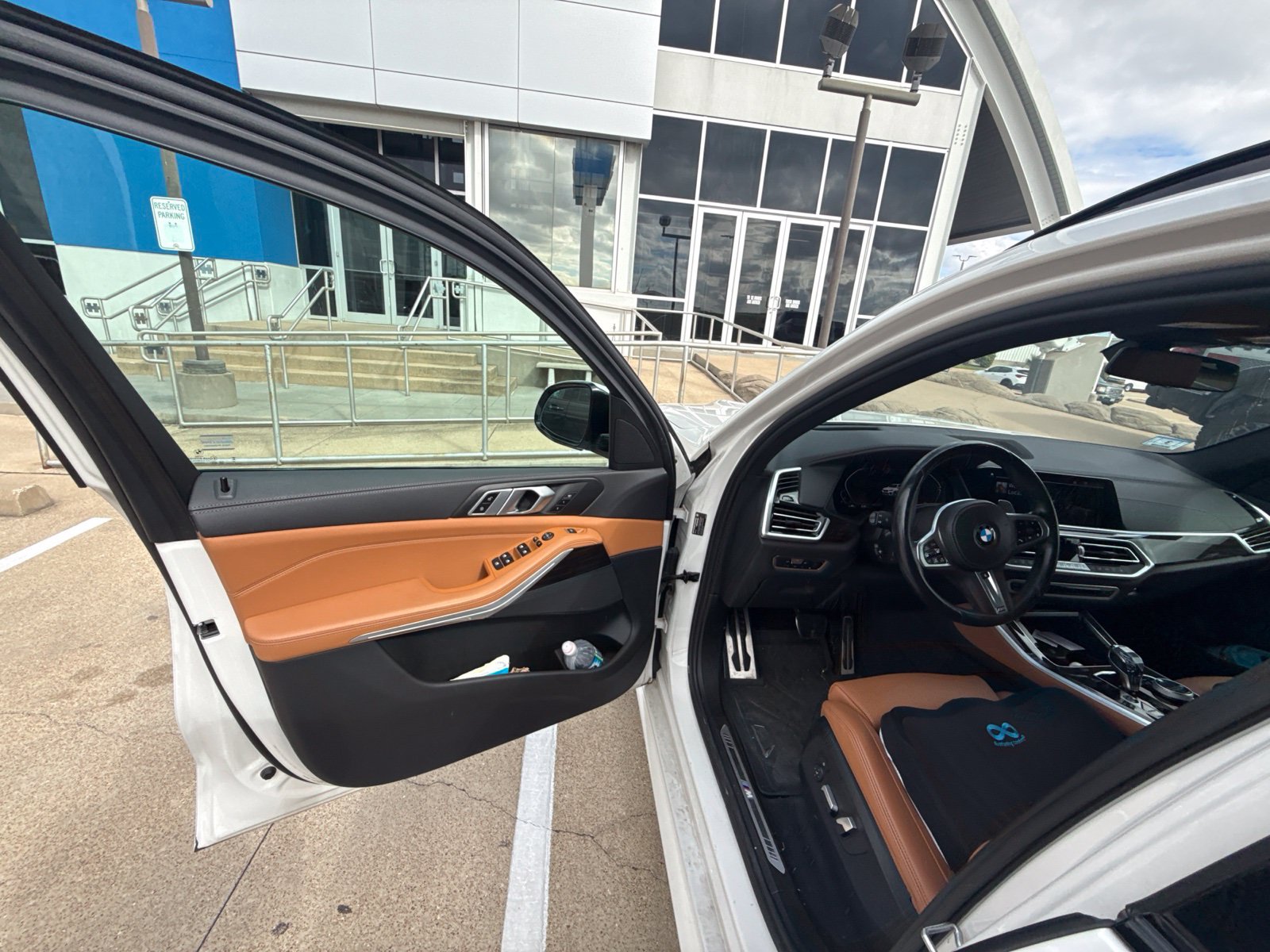 Used 2023 BMW X5 xDrive40i w/ Executive Package AWD/4WD image 9