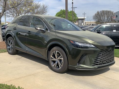 Used 2025 Lexus RX 350 FWD w/ Technology Package image 2