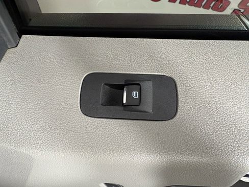 Used 2020 Ford F250 XLT image 37