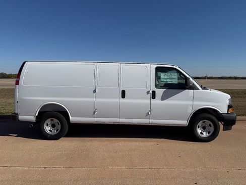 New 2025 Chevrolet Express 3500 Extended w/ Driver Convenience Package image 2