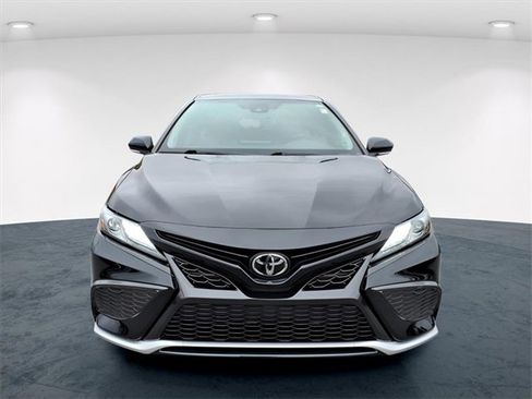Used 2022 Toyota Camry XSE image 21