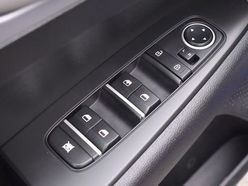 Certified 2023 Kia Forte LXS w/ LXS Technology Package FWD image 17