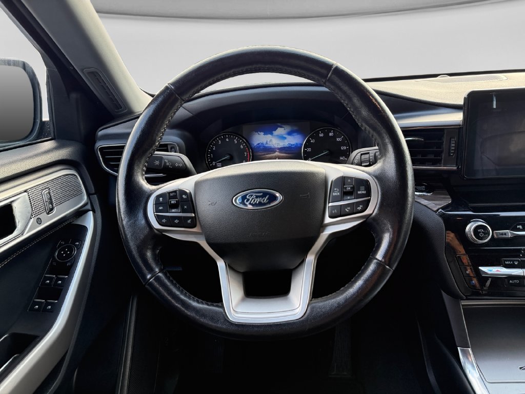 Used 2023 Ford Explorer Limited AWD/4WD image 12