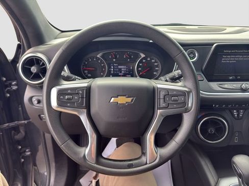 Used 2022 Chevrolet Blazer LT w/ Midnight/Sport Edition FWD image 10