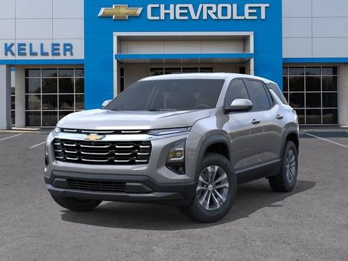 Used 2026 Chevrolet Equinox LT w/ Safety and Technology Package FWD image 6