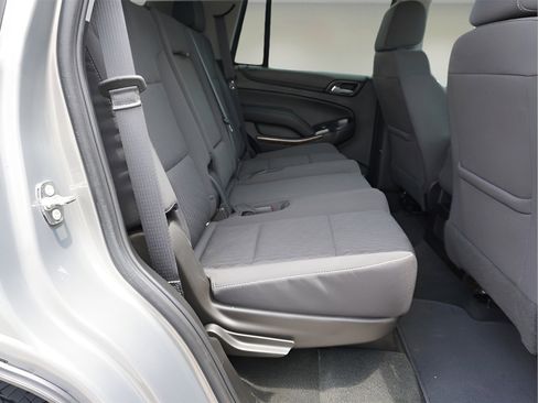Used 2018 Chevrolet Tahoe LS image 9