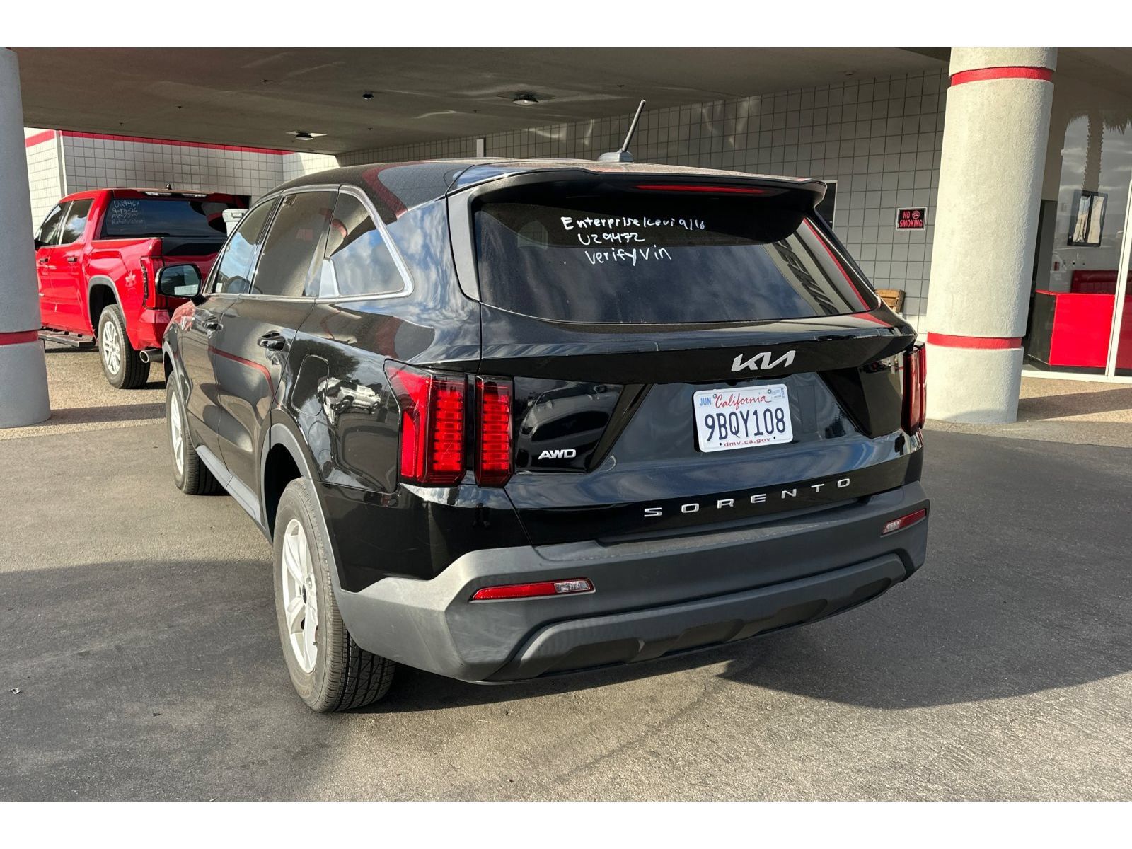 Used 2022 Kia Sorento LX AWD/4WD image 6