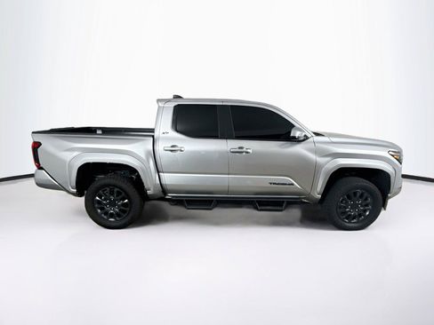 Used 2025 Toyota Tacoma SR5 RWD image 5