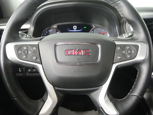 Used 2023 GMC Acadia SLT w/ Technology Package FWD image 16