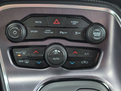 Used 2018 Dodge Challenger R/T Scat Pack image 22