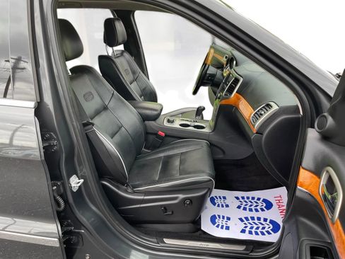 Used 2011 Jeep Grand Cherokee Overland image 13