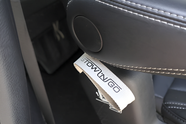Used 2025 Chrysler Pacifica Select FWD image 21