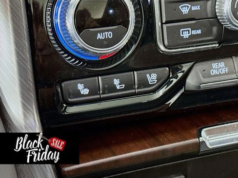 Used 2023 GMC Yukon Denali Ultimate image 22