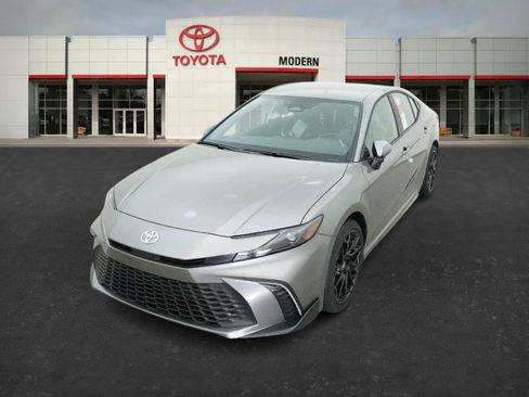 New 2026 Toyota Camry SE image 4