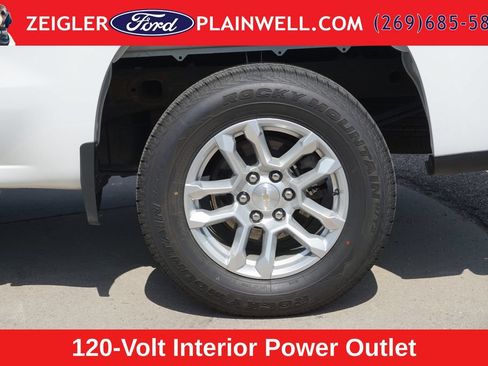 Used 2024 Chevrolet Silverado 1500 LT AWD/4WD image 9