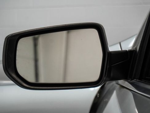 Used 2020 Chevrolet Malibu LT image 42