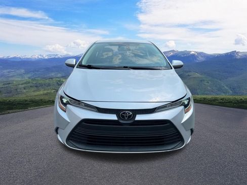 Used 2023 Toyota Corolla LE FWD image 9