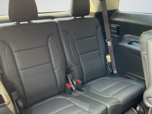 Certified 2019 GMC Acadia SLT FWD image 29