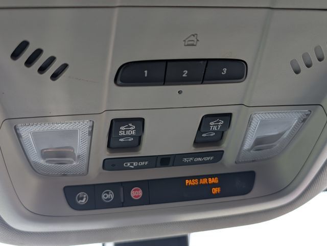 Used 2018 Buick Enclave Essence AWD/4WD image 28