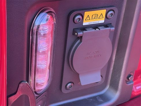 New 2026 Ford Maverick XLT w/ XLT Luxury Package image 21