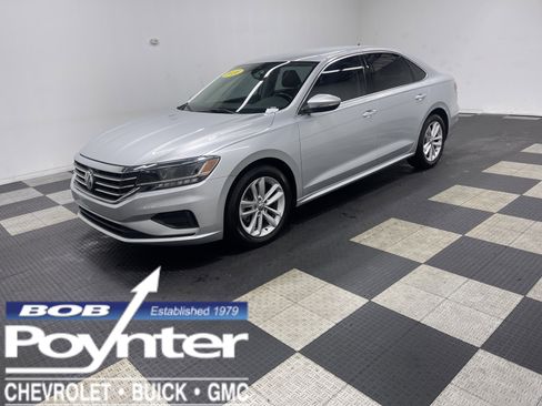 Used 2020 Volkswagen Passat 2.0T SE image 1