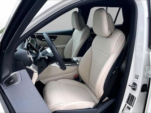 Certified 2026 Mercedes-Benz GLC 300 4MATIC image 24