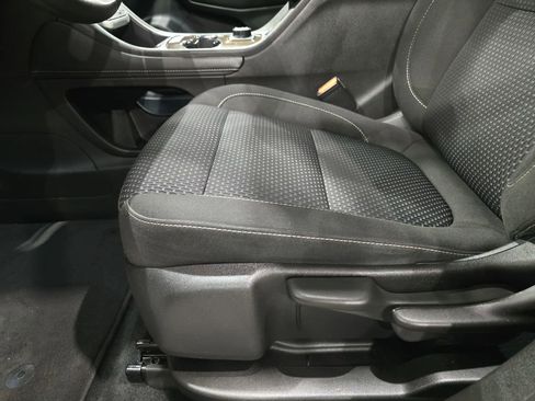 Used 2023 GMC Acadia SLE w/ Elevation Edition FWD image 21
