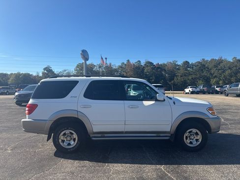 Used 2004 Toyota Sequoia SR5 image 19