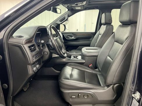Used 2022 Chevrolet Tahoe Z71 w/ Luxury Package AWD/4WD image 21