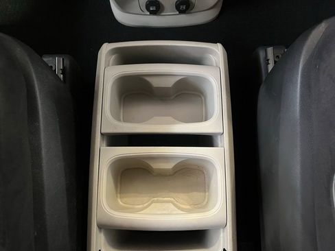 Used 2011 Dodge Grand Caravan Mainstreet image 14