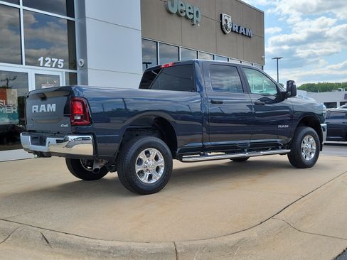 Used 2026 RAM 2500 Big Horn AWD/4WD image 4