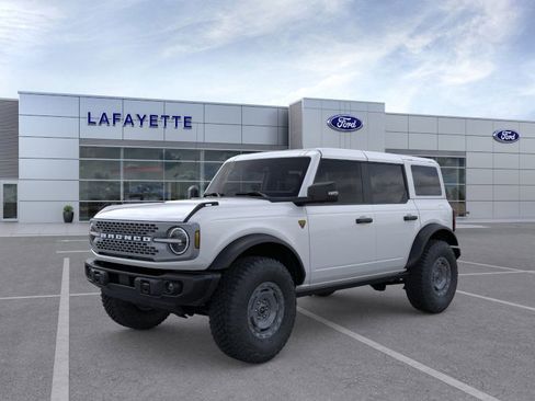 New 2025 Ford Bronco Badlands image 1