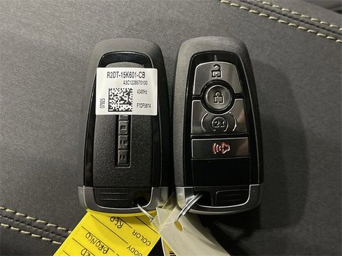 New 2025 Ford Bronco Badlands image 33