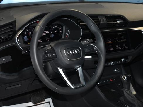 Certified 2025 Audi Q3 2.0T Premium w/ Convenience Package image 2