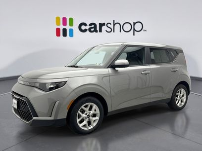 Used 2023 Kia Soul LX w/ LX Technology Package