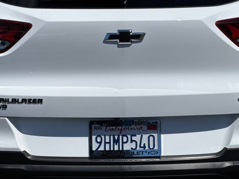 Used 2023 Chevrolet TrailBlazer RS w/ Sun and Liftgate Package AWD/4WD image 45