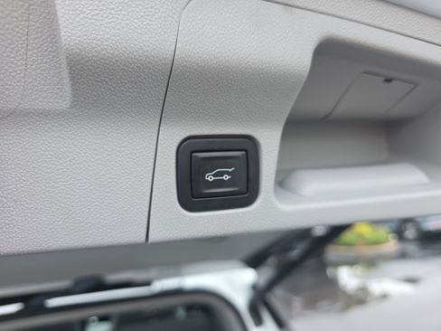 Used 2019 GMC Acadia SLT image 8