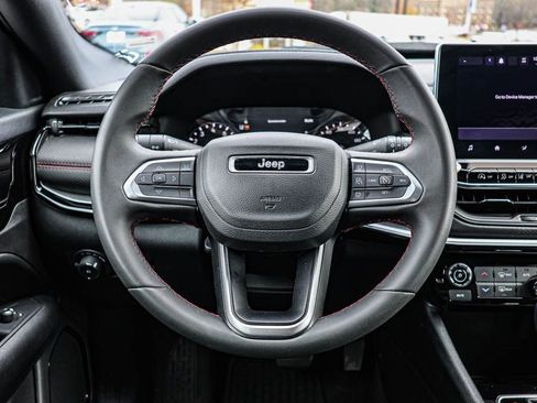 Used 2024 Jeep Compass Trailhawk image 27