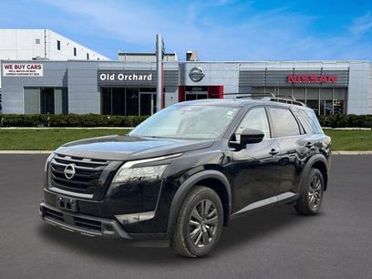 Used 2023 Nissan Pathfinder SV w/ Black Appearance Package